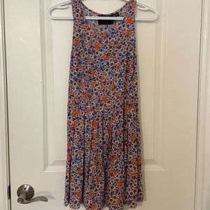 Cute floral mini dress!